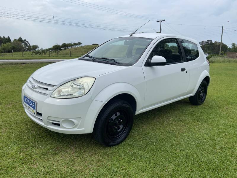 FORD - KA - 2011/2011 - Branca - R$ 22.900,00