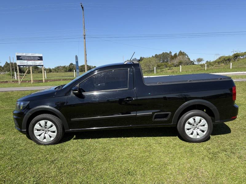 VOLKSWAGEN - SAVEIRO - 2017/2018 - Preta - R$ 61.000,00