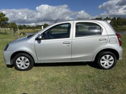 TOYOTA - ETIOS - 2019/2020 - Prata - R$ 59.900,00