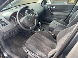 RENAULT - MÉGANE - 2006/2007 - Cinza - R$ 17.900,00