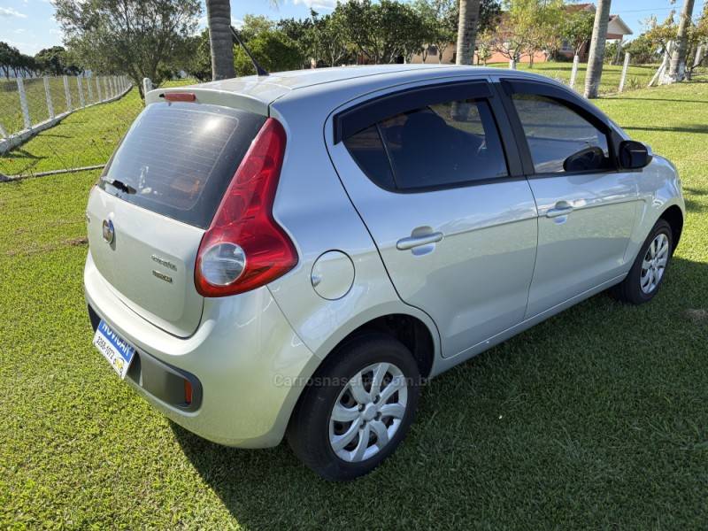 FIAT - PALIO - 2016/2017 - Prata - R$ 45.000,00