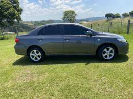 TOYOTA - COROLLA - 2013/2014 - Cinza - R$ 68.000,00