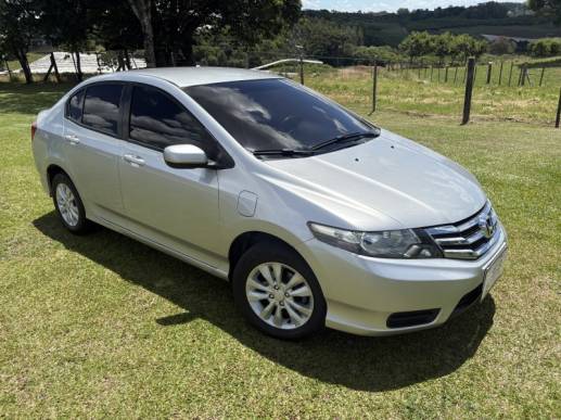 HONDA - CITY - 2012/2013 - Prata - R$ 54.000,00