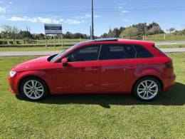 AUDI - A3 - 2014/2015 - Vermelha - R$ 90.000,00