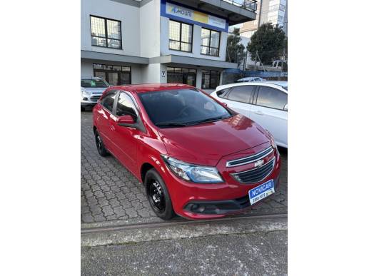 CHEVROLET - ONIX - 2015/2015 - Vermelha - R$ 50.000,00