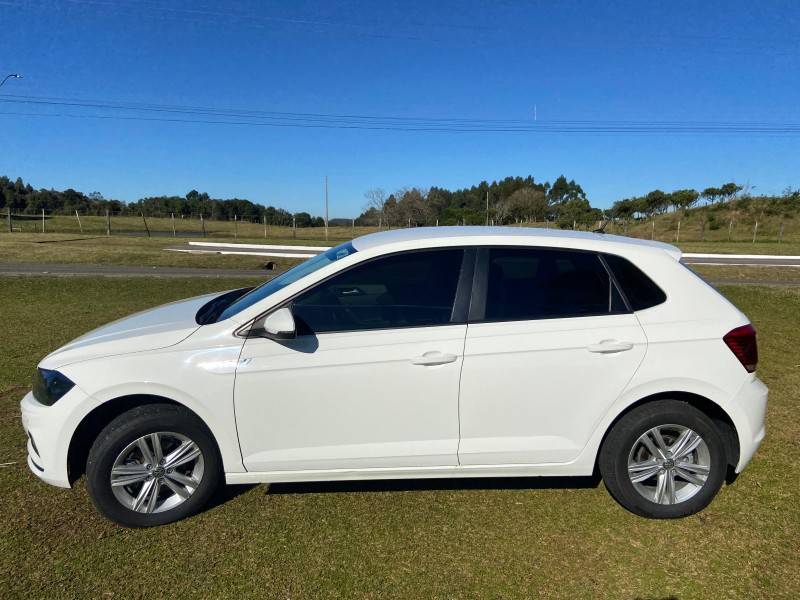 VOLKSWAGEN - POLO - 2020/2020 - Branca - R$ 79.900,00