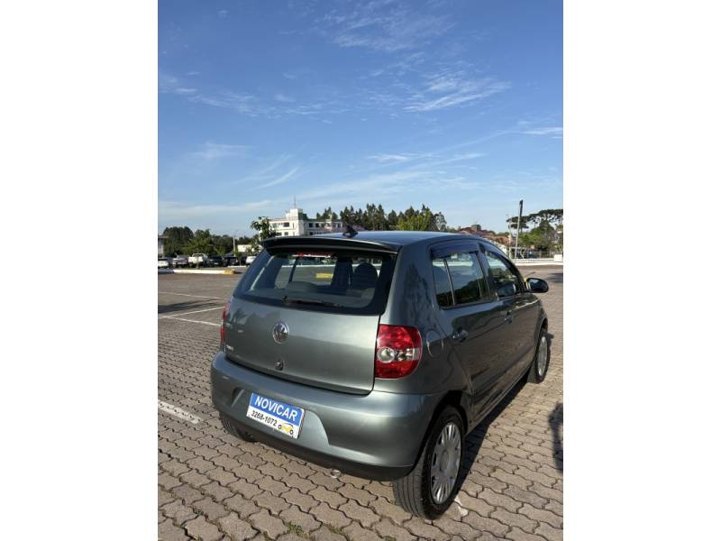 VOLKSWAGEN - FOX - 2009/2010 - Cinza - R$ 33.500,00
