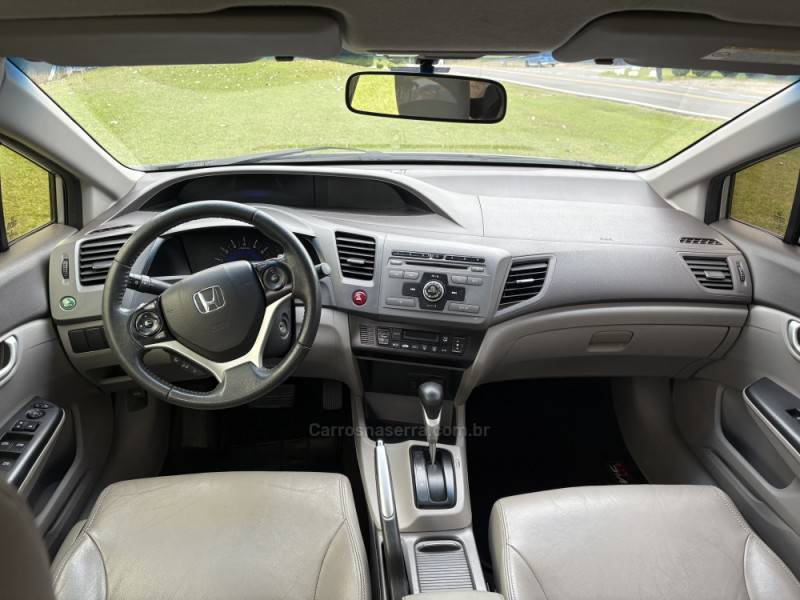 HONDA - CIVIC - 2014/2014 - Branca - R$ 72.500,00