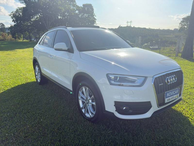 AUDI - Q3 - 2014/2015 - Branca - R$ 91.500,00