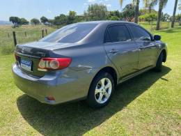 TOYOTA - COROLLA - 2013/2014 - Cinza - R$ 68.000,00