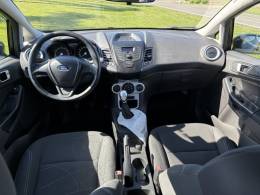 FORD - FIESTA - 2014/2014 - Preta - R$ 46.000,00