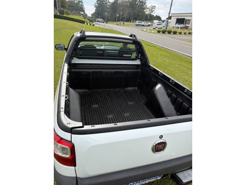 FIAT - STRADA - 2015/2015 - Branca - R$ 46.900,00