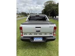 FORD - RANGER - 2014/2014 - Prata - R$ 89.000,00