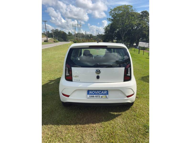 VOLKSWAGEN - UP - 2019/2020 - Branca - R$ 60.000,00