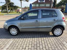 VOLKSWAGEN - FOX - 2009/2010 - Cinza - R$ 33.500,00
