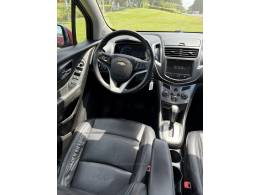 CHEVROLET - TRACKER - 2013/2014 - Vermelha - R$ 71.900,00