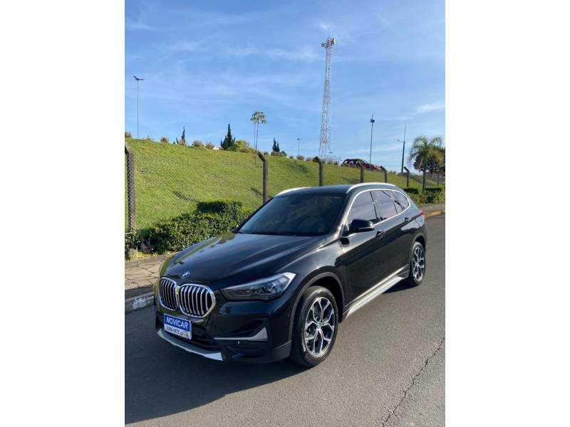 BMW - X1 - 2019/2020 - Preta - R$ 184.000,00