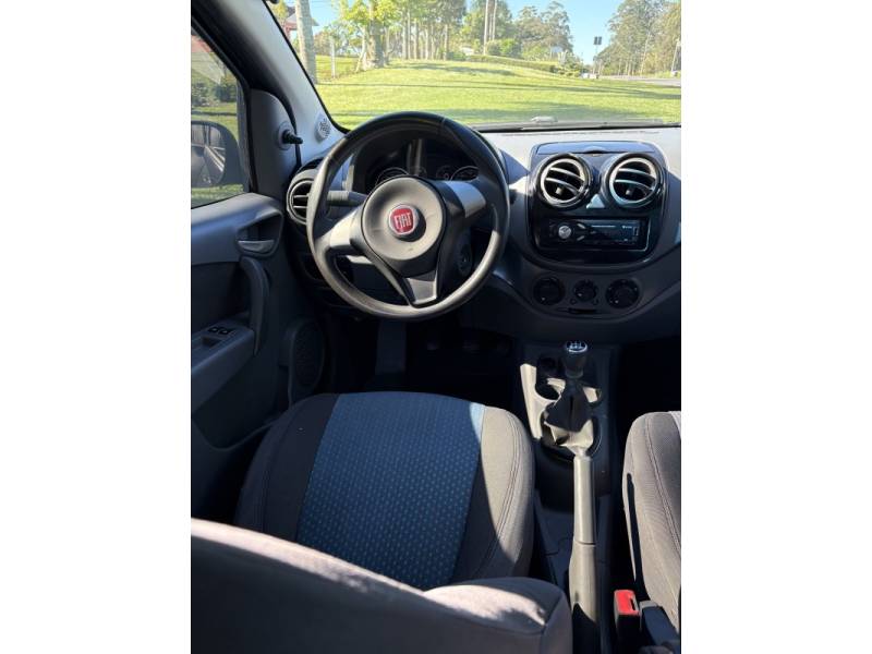 FIAT - PALIO - 2012/2013 - Preta - R$ 33.000,00