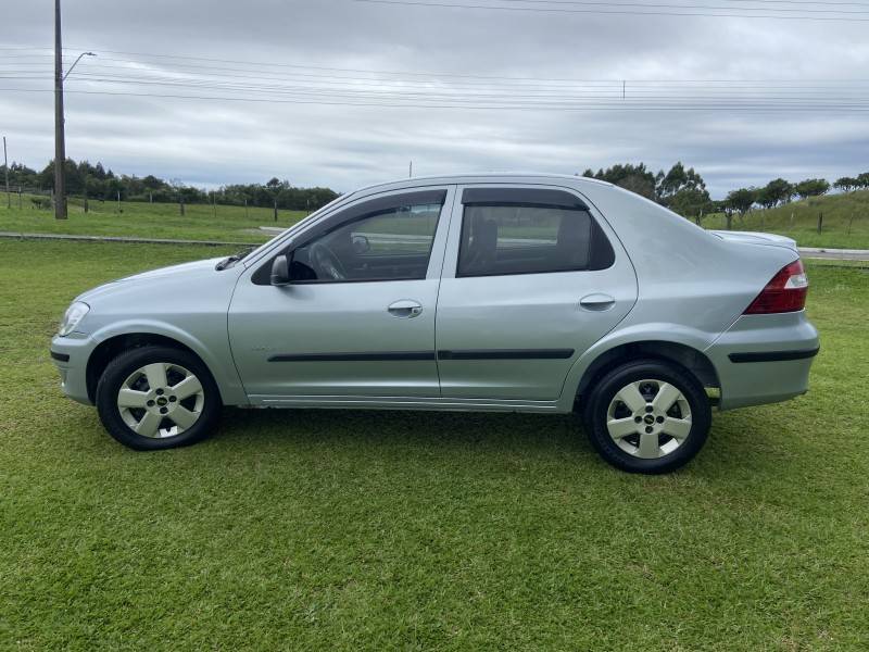 CHEVROLET - PRISMA - 2007/2008 - Prata - R$ 29.500,00