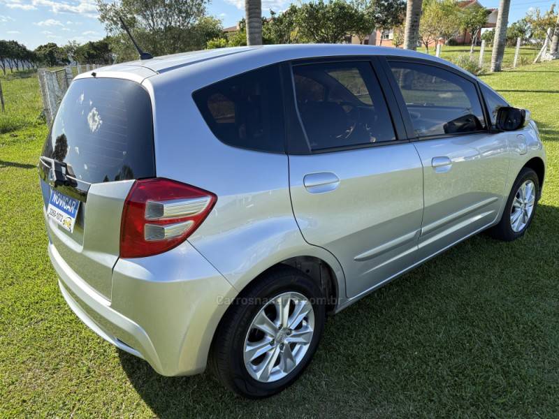 HONDA - FIT - 2012/2013 - Prata - R$ 58.000,00