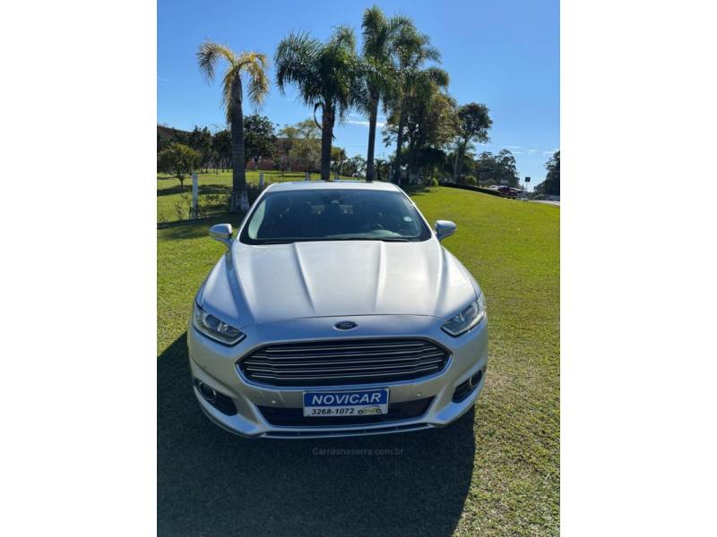 FORD - FUSION - 2013/2014 - Prata - R$ 79.000,00