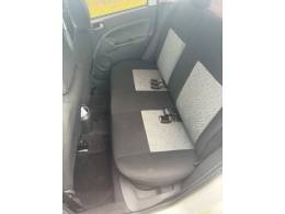 FORD - FIESTA - 2014/2014 - Prata - R$ 39.900,00