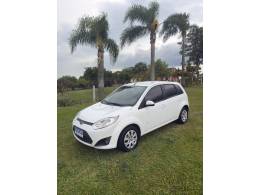 FORD - FIESTA - 2014/2014 - Prata - R$ 39.900,00