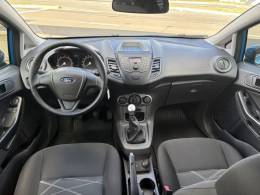 FORD - FIESTA - 2015/2016 - Azul - R$ 52.500,00
