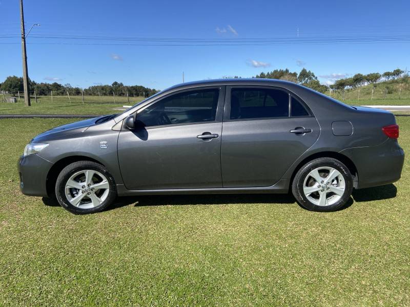 TOYOTA - COROLLA - 2012/2013 - Cinza - R$ 64.000,00