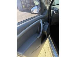 RENAULT - LOGAN - 2013/2013 - Prata - R$ 33.000,00