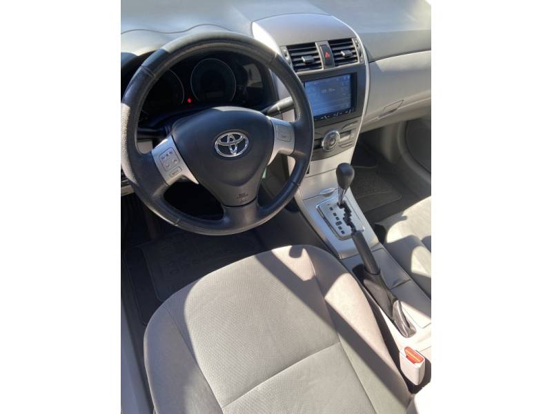 TOYOTA - COROLLA - 2012/2013 - Cinza - R$ 64.000,00