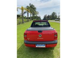 VOLKSWAGEN - SAVEIRO - 2015/2016 - Vermelha - R$ 67.000,00