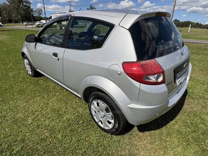 FORD - KA - 2010/2011 - Prata - R$ 26.500,00