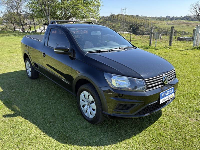 VOLKSWAGEN - SAVEIRO - 2017/2018 - Preta - R$ 61.000,00