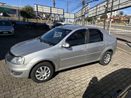 RENAULT - LOGAN - 2013/2013 - Prata - R$ 33.000,00