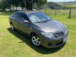 TOYOTA - COROLLA - 2013/2014 - Cinza - R$ 68.000,00