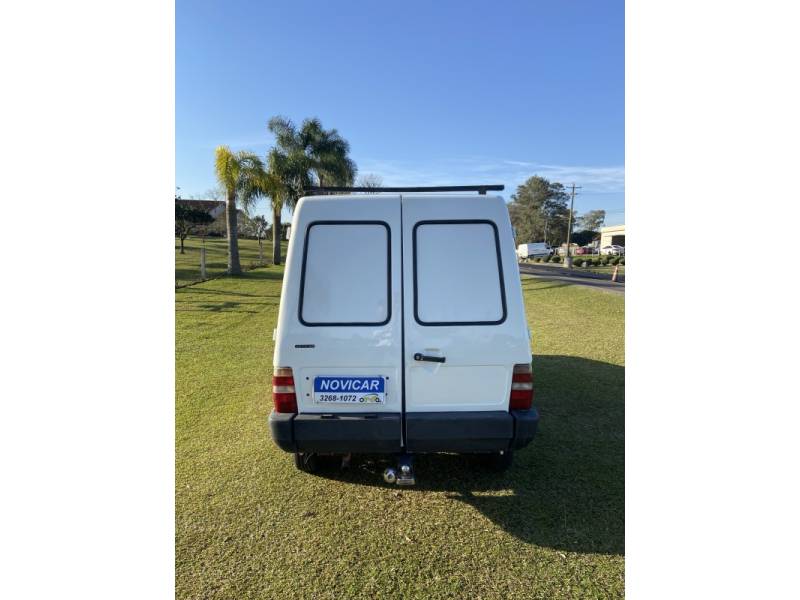 FIAT - FIORINO - 2011/2012 - Branca - R$ 38.500,00