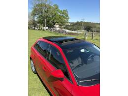 AUDI - A3 - 2014/2015 - Vermelha - R$ 90.000,00