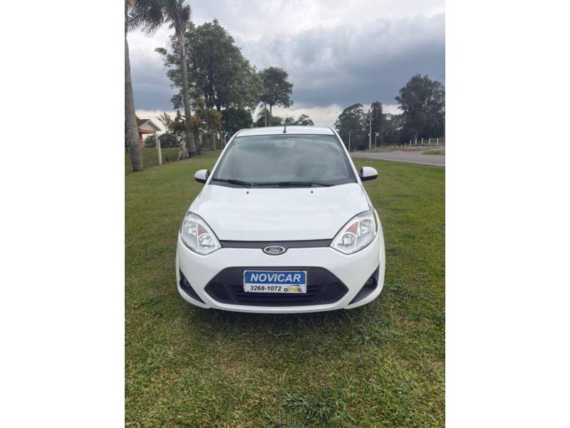 FORD - FIESTA - 2014/2014 - Prata - R$ 39.900,00