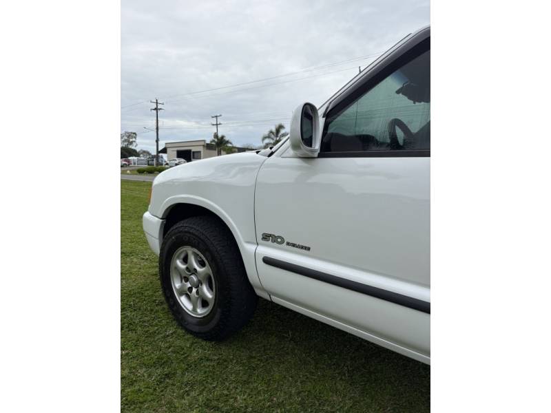 CHEVROLET - S10 - 1996/1996 - Branca - R$ 35.000,00