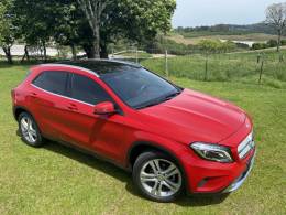 MERCEDES-BENZ - GLA 200 - 2015/2016 - Vermelha - R$ 149.000,00