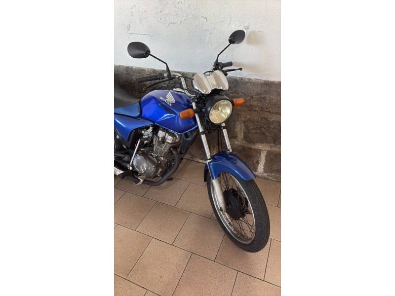 HONDA - CG 150 - 2004/2005 - Azul - R$ 7.300,00