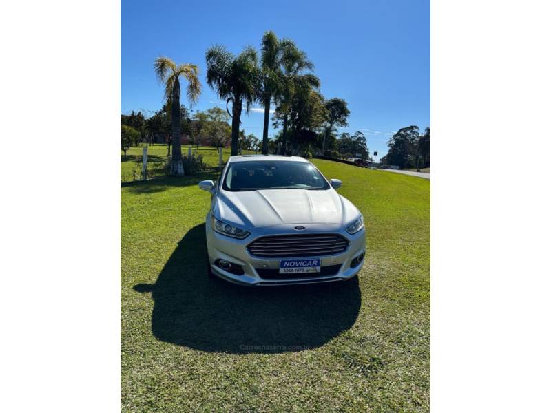 FORD - FUSION - 2013/2014 - Prata - R$ 79.000,00